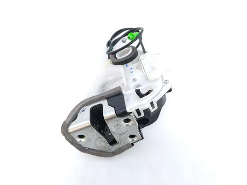Used Rear left lock TOYOTA YARIS (_P13_) 1.5 Hybrid (NHP130_, NHP130) (101 hp) 9120052