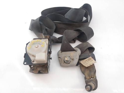 Used Front right seatbelt MITSUBISHI PAJERO III (V7_W, V6_W) [1999-2007]  10305096