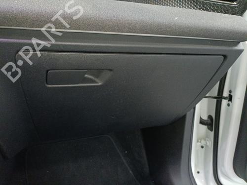 Used Glove box Glove box 39406750 39406750