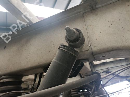 Used Right rear shock absorber Right rear shock absorber RENAULT MASTER III Platform/Chassis (EV, HV, UV) 2.3 dCi 125 FWD (EV0C, EV0D, EV0J, HV0C, HV0D, HV0H,... (125 hp) 36696404 36696404