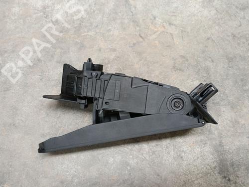 pedal-vw-tiguan-5n_-2007-2008-2009-2010-2011-2012-2013-2014-2015-2016-2017-2018-34250519 main image