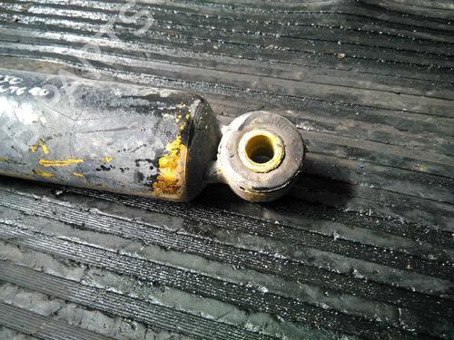 Right front shock absorber MITSUBISHI PAJERO SPORT I (K7_, K9_) 2.5 TD (K94W, K74T) | BP5288245M17 