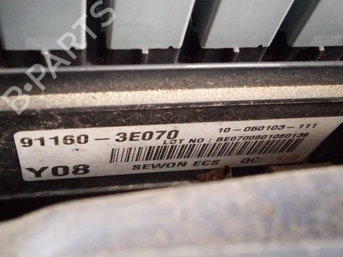 Fuse box KIA SORENTO I (JC) 2.5 CRDi 4WD | BP18485340E1 