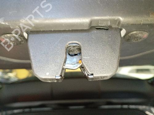 Used Tailgate lock PEUGEOT 3008 II SUV (MC_, MR_, MJ_, M4_) 1.2 THP/ PureTech 130 (MRHNSM, MRHNSU, MRHNSJ, MRHNYW,... (131 hp) 30733759