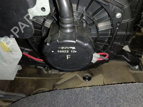 Used Heater blower motor Heater blower motor SUZUKI GRAND VITARA I (FT, HT) 2.0 HDI 110 16V 4x4 (SQ420D, TD83V, JA420WD) (109 hp) 34439502 34439502