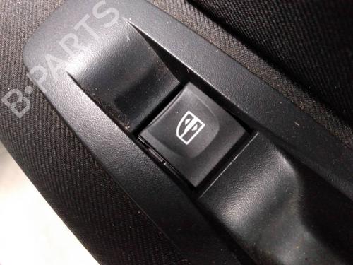 Høyre bak elrute bryter RENAULT MEGANE IV Hatchback (B9A/M/N_) [2015-2025]  20641889