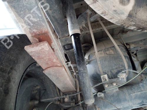Used Left rear shock absorber TOYOTA HILUX VII Pickup (_N1_, _N2_, _N3_) 2.5 D-4D 4WD (KUN25) (144 hp) 13372194
