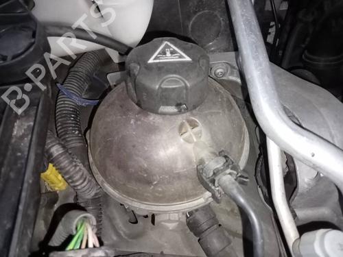 Used Expansion tank PEUGEOT 308 II (LB_, LP_, LW_, LH_, L3_) [2013-2021]  22637059