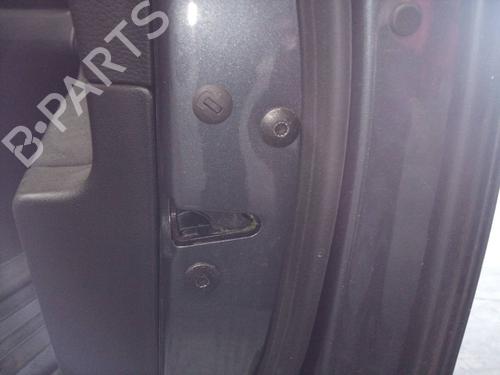Used Front right lock VW PASSAT B6 (3C2) 2.0 TDI 16V (140 hp) 21568659