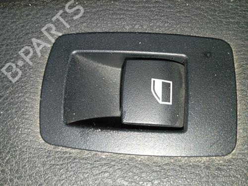 Høyre bak elrute bryter Høyre bak elrute bryter BMW X1 (F48) sDrive 18 d (150 hp) 36808011 36808011