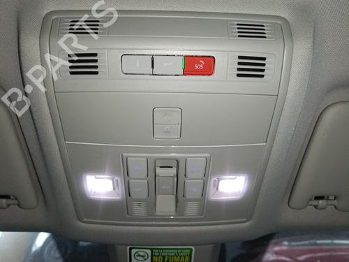 interior-roof-light-skoda-karoq-nu7-nd7-2017-33456509 main image