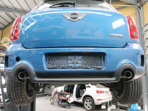 Used Rear bumper MINI MINI COUNTRYMAN (R60) Cooper S (184 hp) 27199303