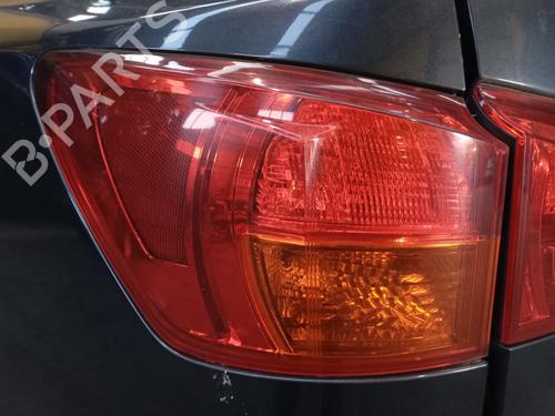 Feu arrière gauche LEXUS IS II (_E2_) 220d (ALE20) (177 hp) 31955893