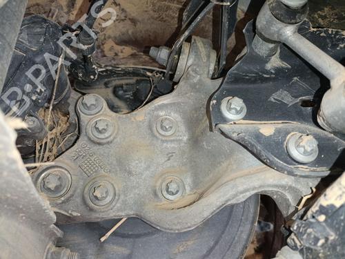 Achsschenkel links hinten für MERCEDES-BENZ GLA-CLASS (X156) GLA 200 CDI / d (156.908) (136 hp) 29071874