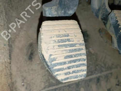 Pedal embraiagem PEUGEOT 2008 I (CU_) 1.2 THP 110 / PureTech 110 (110 hp) 31992832