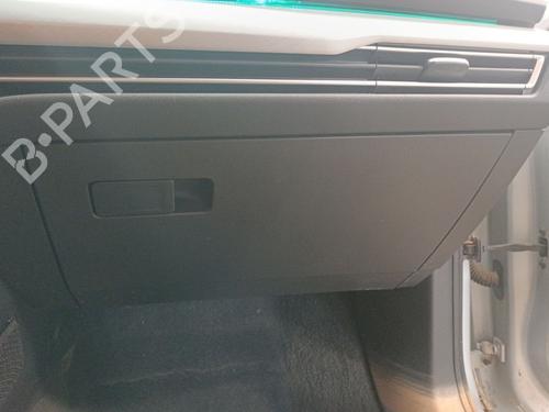 Used Glove box Glove box VW GOLF VIII (CD1, DA1) 1.0 TSI (110 hp) 36466392 36466392