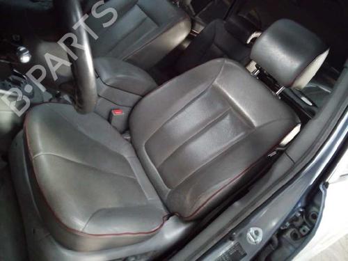 Grille HYUNDAI SANTA FÉ II (CM) 2.2 CRDi GLS | BP6915109C40 