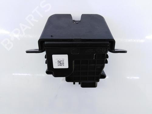Used Tailgate lock KIA SPORTAGE IV (QL, QLE) 1.6 GDI (132 hp) 5625725