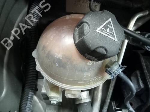 Used Expansion tank PEUGEOT 5008 (0U_, 0E_) [2009-2017]  21121828