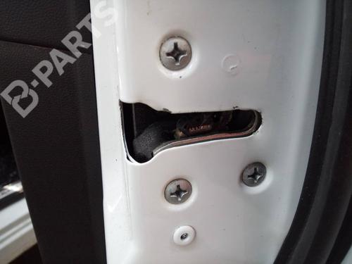 front-right-lock-renault-kadjar-ha_-hl_-16-dci-130-hla4-2015-11175877 main image