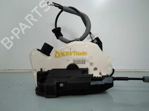 Used Front right lock VW TIGUAN (5N_) 2.0 TDI (110 hp) 4374514