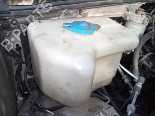 Used Windscreen washer tank LAND ROVER DISCOVERY I (LJ) 2.5 TDI 4x4 (113 hp) 11281140