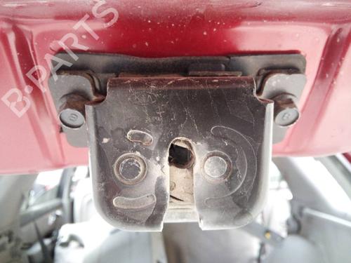 Used Tailgate lock KIA SORENTO I (JC) 2.5 CRDi 4WD (140 hp) 13377331