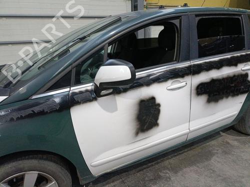 Left front door PEUGEOT 5008 (0U_, 0E_) 2.0 HDi 150 / BlueHDi 150 | BP31947325C2