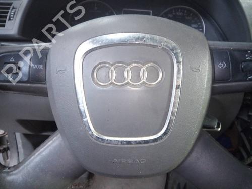 Used Driver airbag AUDI A4 B7 (8EC) 2.0 TDI (170 hp) 22334880