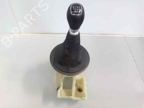 Used Gear lever KIA SPORTAGE III (SL) 1.7 CRDi (116 hp) 7414248