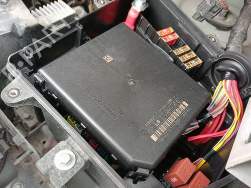 Used Fuse box Fuse box RENAULT MASTER III Platform/Chassis (EV, HV, UV) 2.3 dCi 125 FWD (EV0C, EV0D, EV0J, HV0C, HV0D, HV0H,... (125 hp) 36773949 36773949