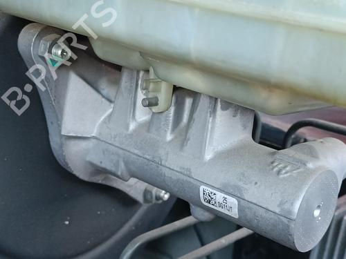 Used Brake master cylinder Brake master cylinder RENAULT MASTER III Platform/Chassis (EV, HV, UV) 2.3 dCi 125 FWD (EV0C, EV0D, EV0J, HV0C, HV0D, HV0H,... (125 hp) 36696413 36696413