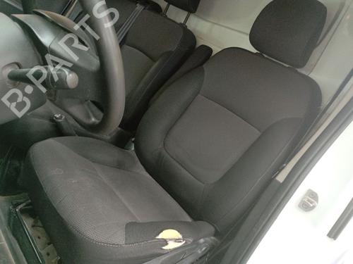Third brake light RENAULT TRAFIC III Van (FG_) 1.6 dCi 95 (FGMJ, FGMR) | BP40079935L11 - Image 4