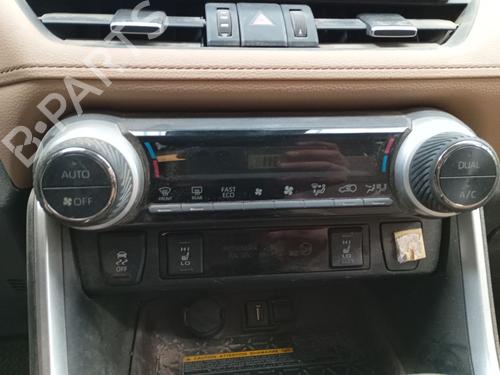 Used Climate control Climate control TOYOTA RAV 4 V (_A5_, _H5_) 2.5 Hybrid AWD (AXAH54) (178 hp) 40448170 40448170