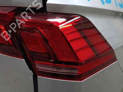 Used Right taillight VW TIGUAN (AD1, AX1) 2.0 TDI (150 hp) 31333631