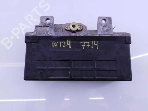 Used Control unit MERCEDES-BENZ E-CLASS (W124) E 220 (124.022) (150 hp) 6530600