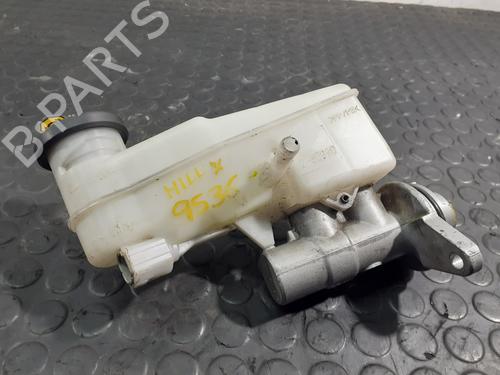 Used Brake master cylinder TOYOTA HILUX VIII Pickup (_N1_) 2.4 D (GUN112_, GUN122_, GUN135_, GUN120_, GUN135R,... (150 hp) 12572114