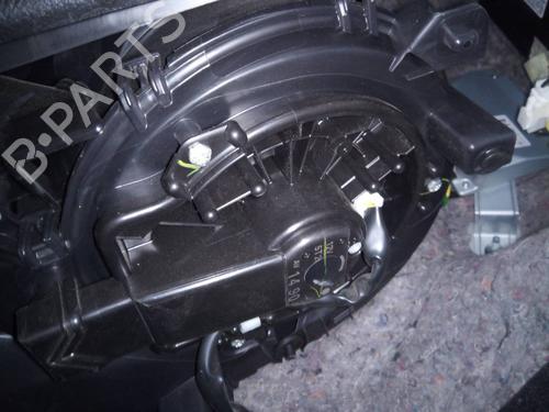 Used Heater blower motor SUZUKI SX4 S-Cross (JY) [2013-2025]  18958256