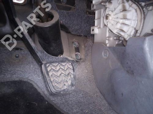 Used Break pedal Break pedal TOYOTA RAV 4 II (_A2_) 1.8 (ZCA25_, ZCA26_, ZCA25W, ZCA26W) (125 hp) 10055167 10055167