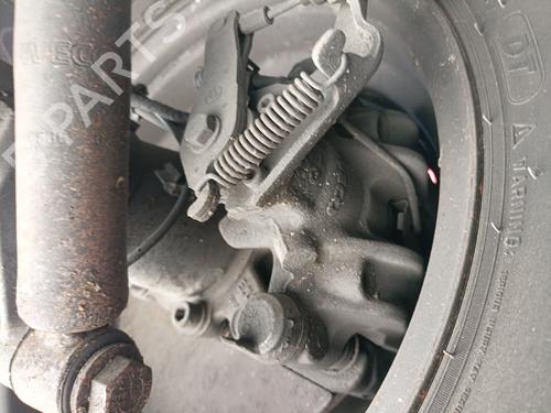 Pinza freno trasera izquierda Pinza freno trasera izquierda IVECO DAILY VI Van 35S18, 35C18, 40C18, 42S18, 50C18, 60C18, 65C18, 70C18 (175 hp) 37258030 37258030