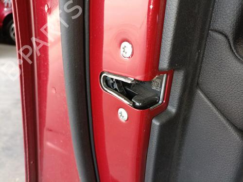front-left-lock-mercedes-benz-glc-x254-2022-40041208 main image
