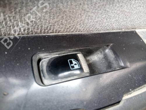 Used Left rear window switch HYUNDAI TERRACAN (HP) [2001-2008]  17011025