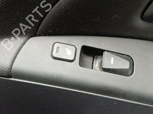 Used Right rear window switch HYUNDAI ix35 (LM, EL, ELH) 1.7 CRDi (116 hp) 31247076