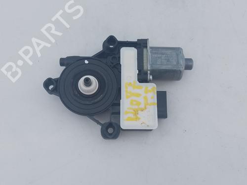 Rudehejsemotor bagstkærm venstre SKODA KAROQ (NU7, ND7) 2.0 TDI 4x4 (150 hp) 30383066