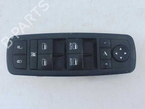 Used Left front window switch JEEP GRAND CHEROKEE IV (WK, WK2) 3.0 CRD V6 4x4 (250 hp) 31886618