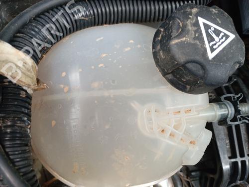 Expansion tank PEUGEOT 208 II (UB_, UP_, UW_, UJ_) 1.2 PureTech 100 BP28097715C120