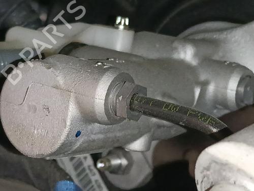 brake-master-cylinder-mercedes-benz-vito-tourer-w447-2014-36865754 main image