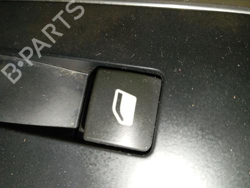 Højre fortil elrude kontakt PEUGEOT 5008 II (MC_, MJ_, MR_, M4_) 1.5 BlueHDi 130 (MCYHZJ, MCYHZR, MCYHZX) (131 hp) 32359244