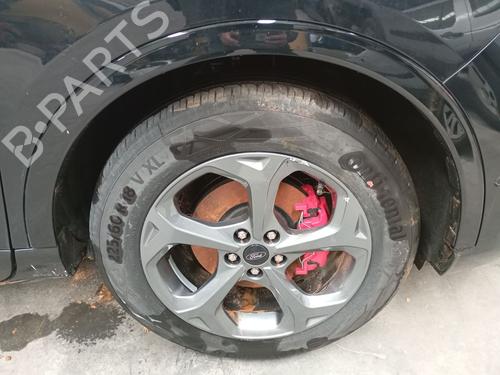 hjre-fortil-skrm-liste-ford-kuga-iii-dfk-2019-36989706 main image