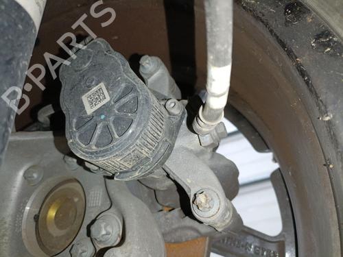 Pinça travão trás direita MERCEDES-BENZ GLA (H247) GLA 200 d (247.712) (150 hp) 30615368